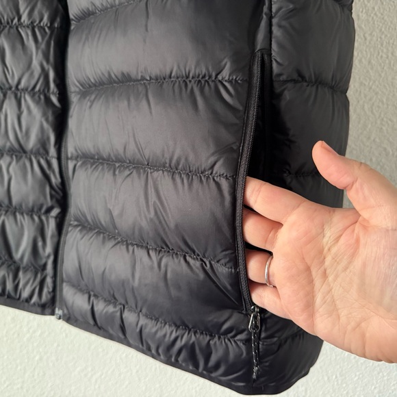 Eddie Bauer CirrusLite Down Puffer Vest NEW Black Outdoor Gorpcore XL Athleisure - Picture 7 of 12